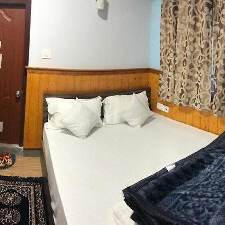 Tseten'S Inn Lachung Extérieur photo